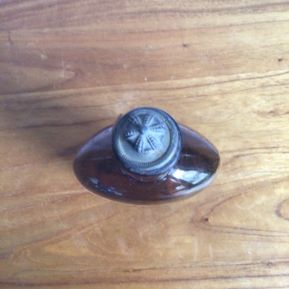 Vintage Royall Bay Rhum Ten Fluid Ounce Glass Bottle - Picture 7 of 8